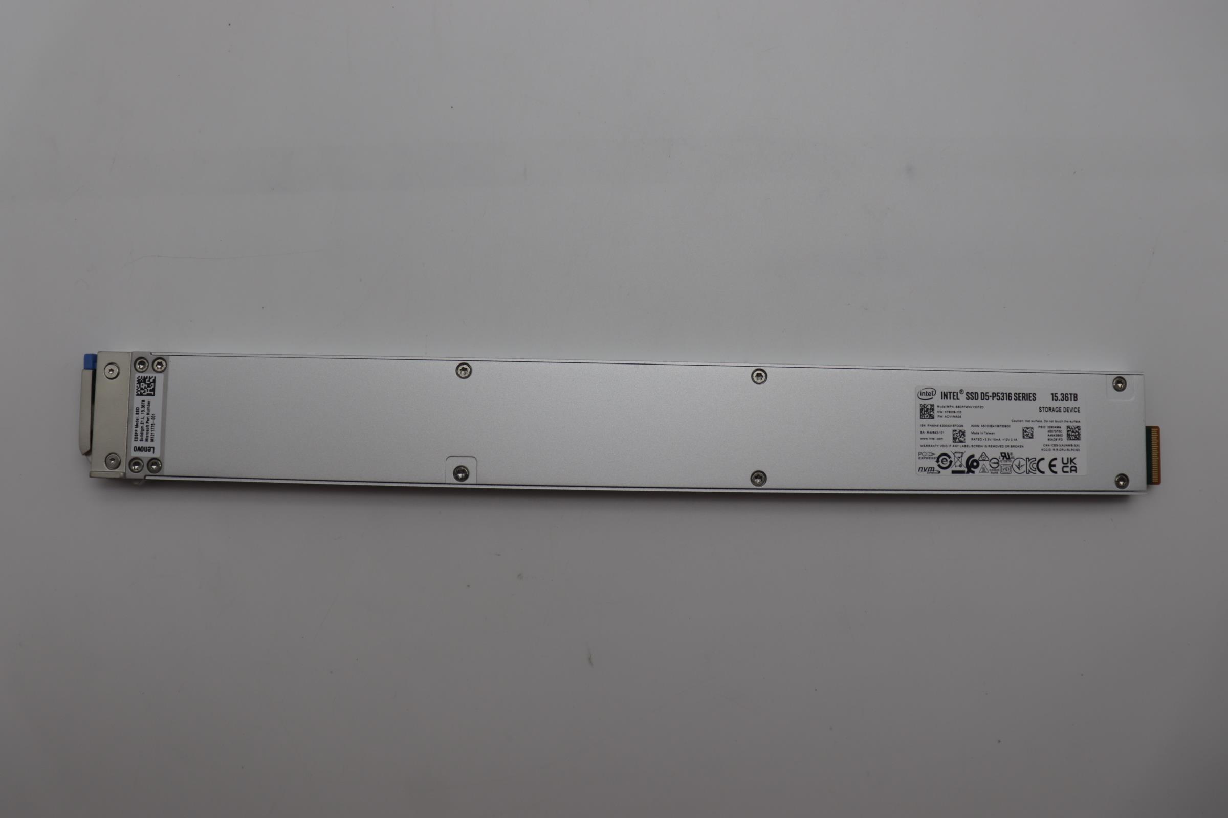 SSD накопитель Lenovo Solidigm P5316 15.36T SSDPFWNV153TZD E1.L 9.5mm NVMe Hot Swap SSD CSP with Latch M1 AVAP (03NA037)