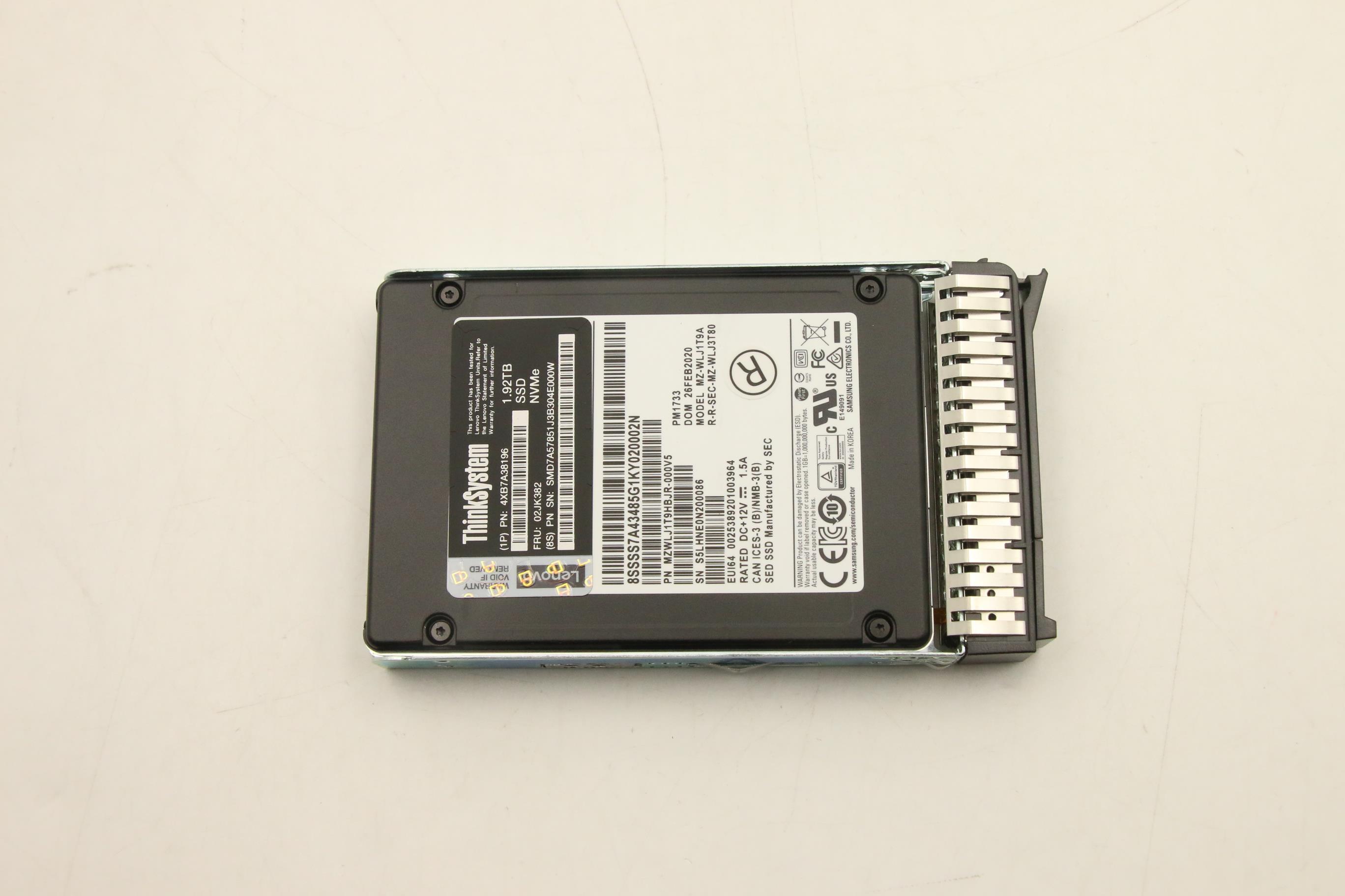 SSD накопитель Lenovo ThinkSystem U.2 PM1733 1.92TB Entry NVMe PCIe 4.0 x4 Hot Swap SSD (02JK382)