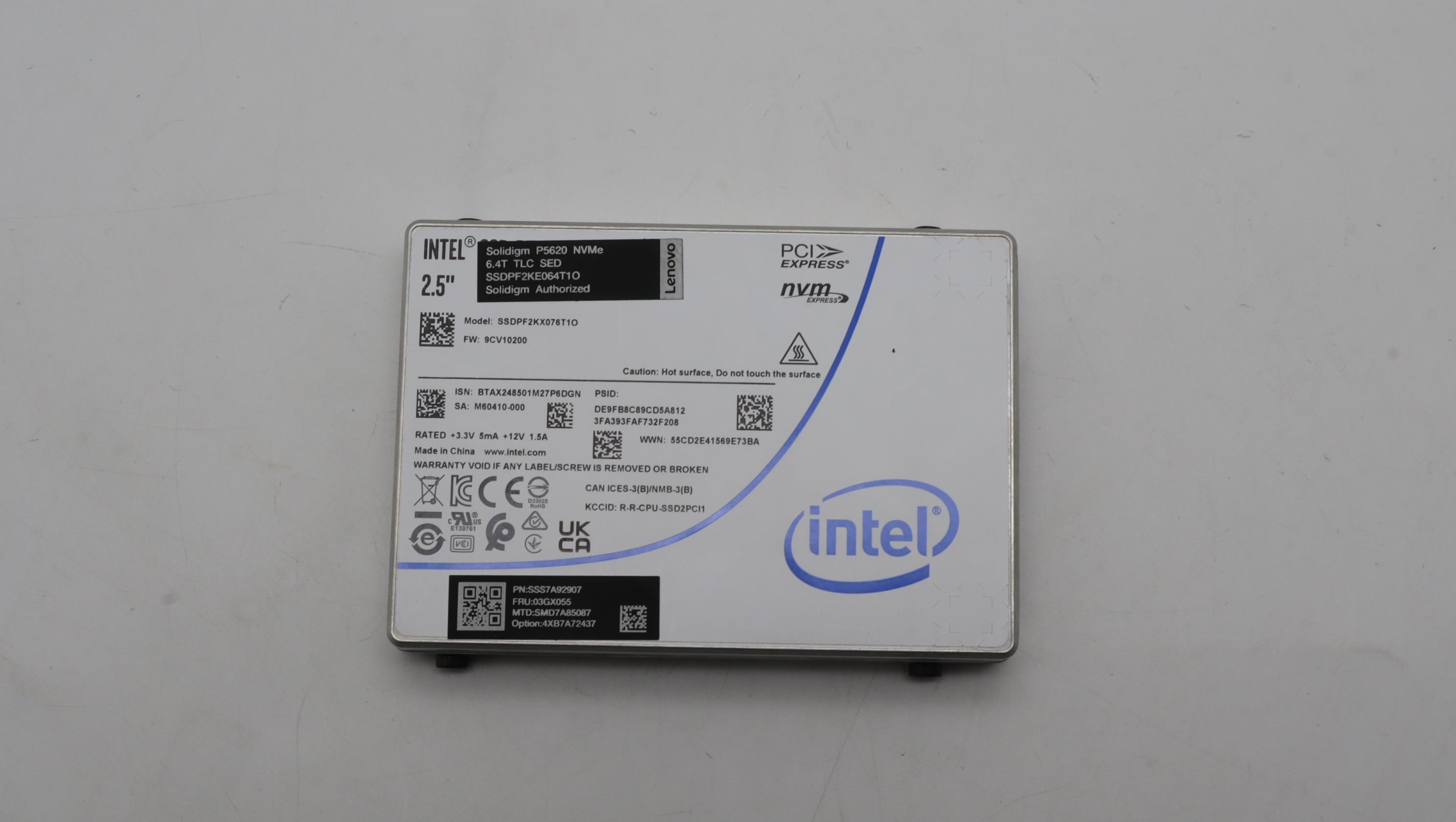 SSD накопитель Lenovo ThinkSystem 2.5” 15mm U.2 P5620 6.4TB Mixed Use NVMe PCIe 4.0 x4 Trayless SSD (03GX055)