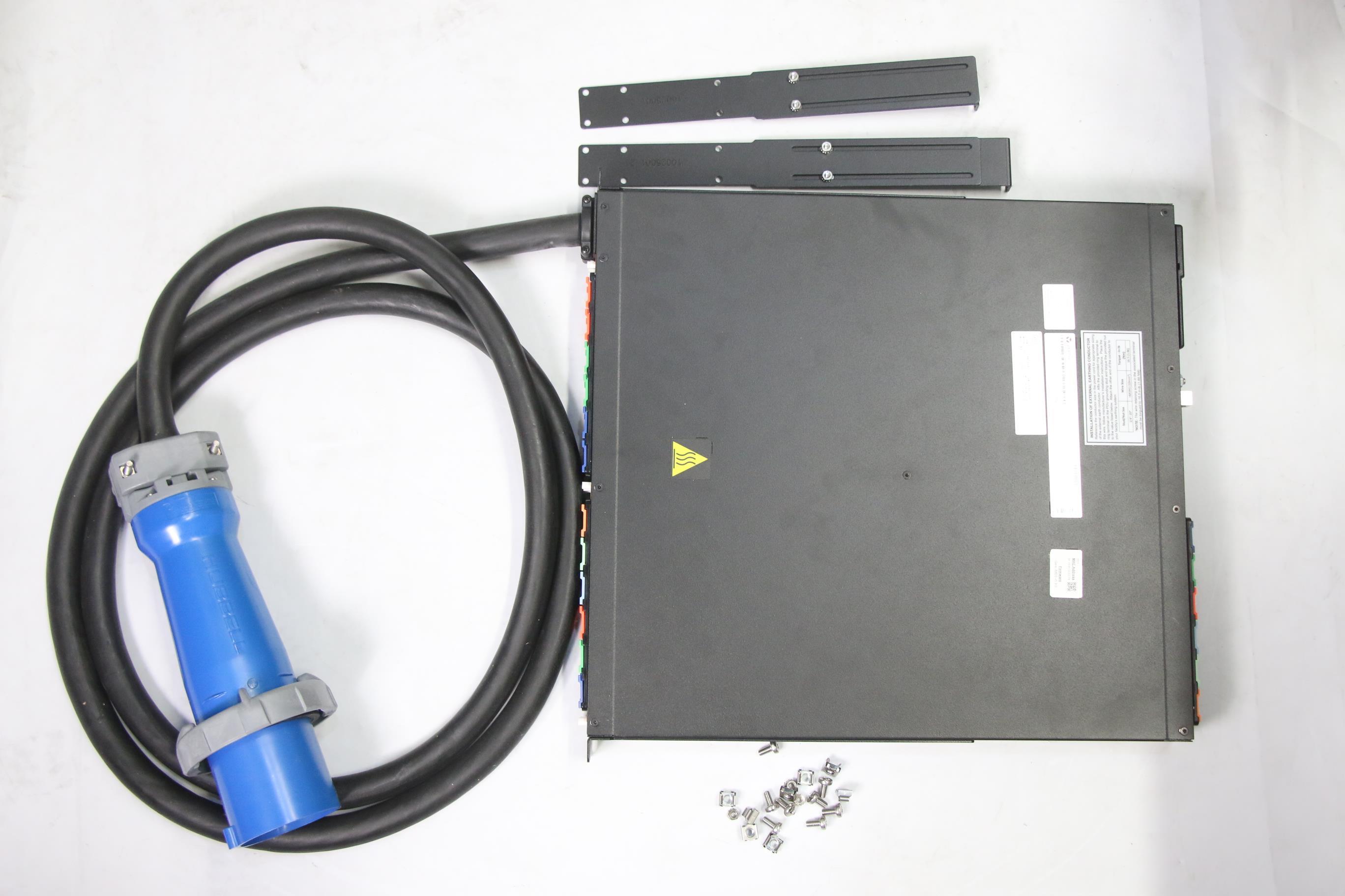 Блок питания Lenovo PDU, 1U, Vertiv, 1U 18 C19/C13 switched and monitored 80A 3P Delta PDU (03GX409)