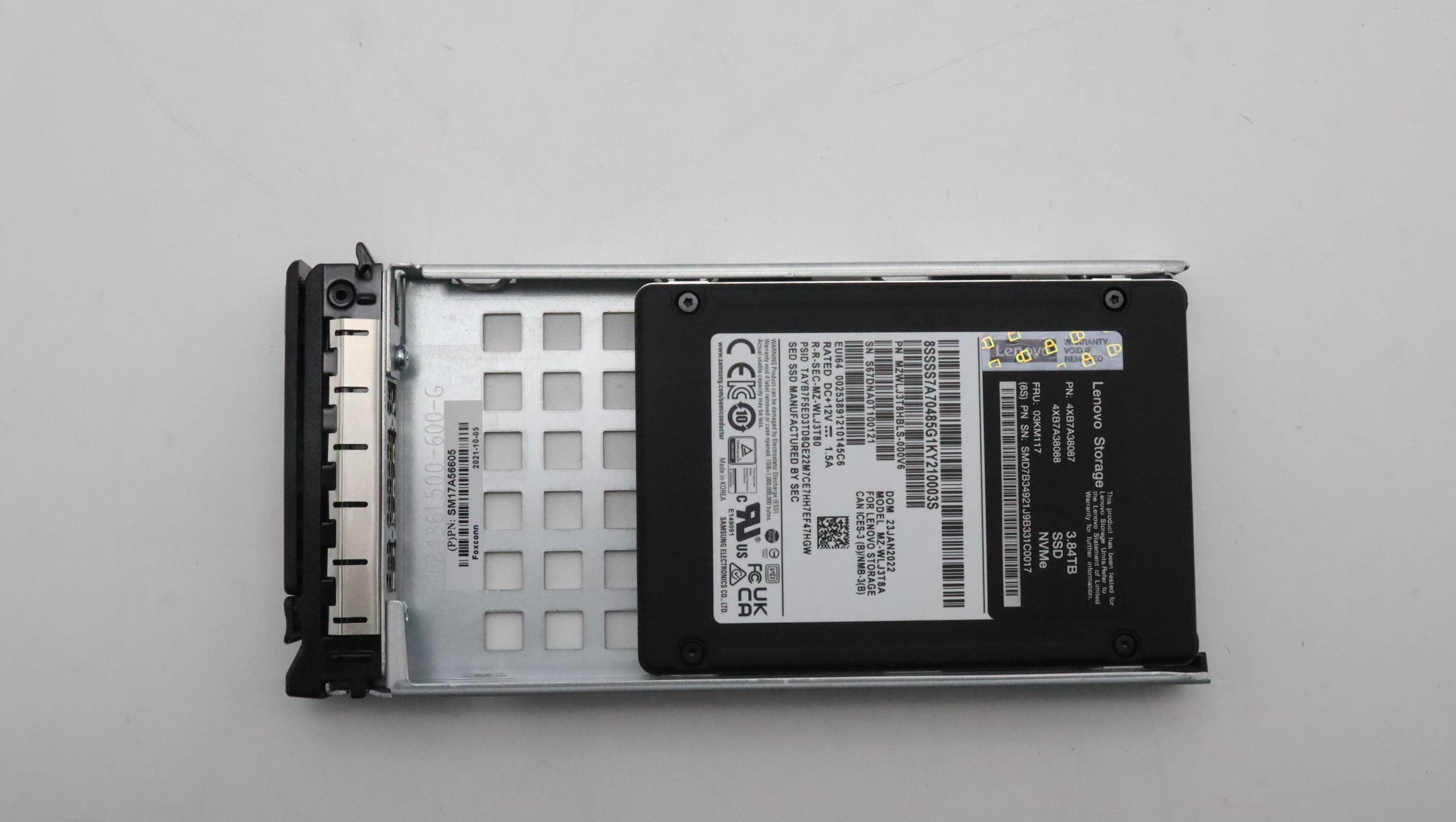 SSD накопитель Lenovo SSD, 3.8TB NVMe SED HS for DE NVMe storage system (03KM117)
