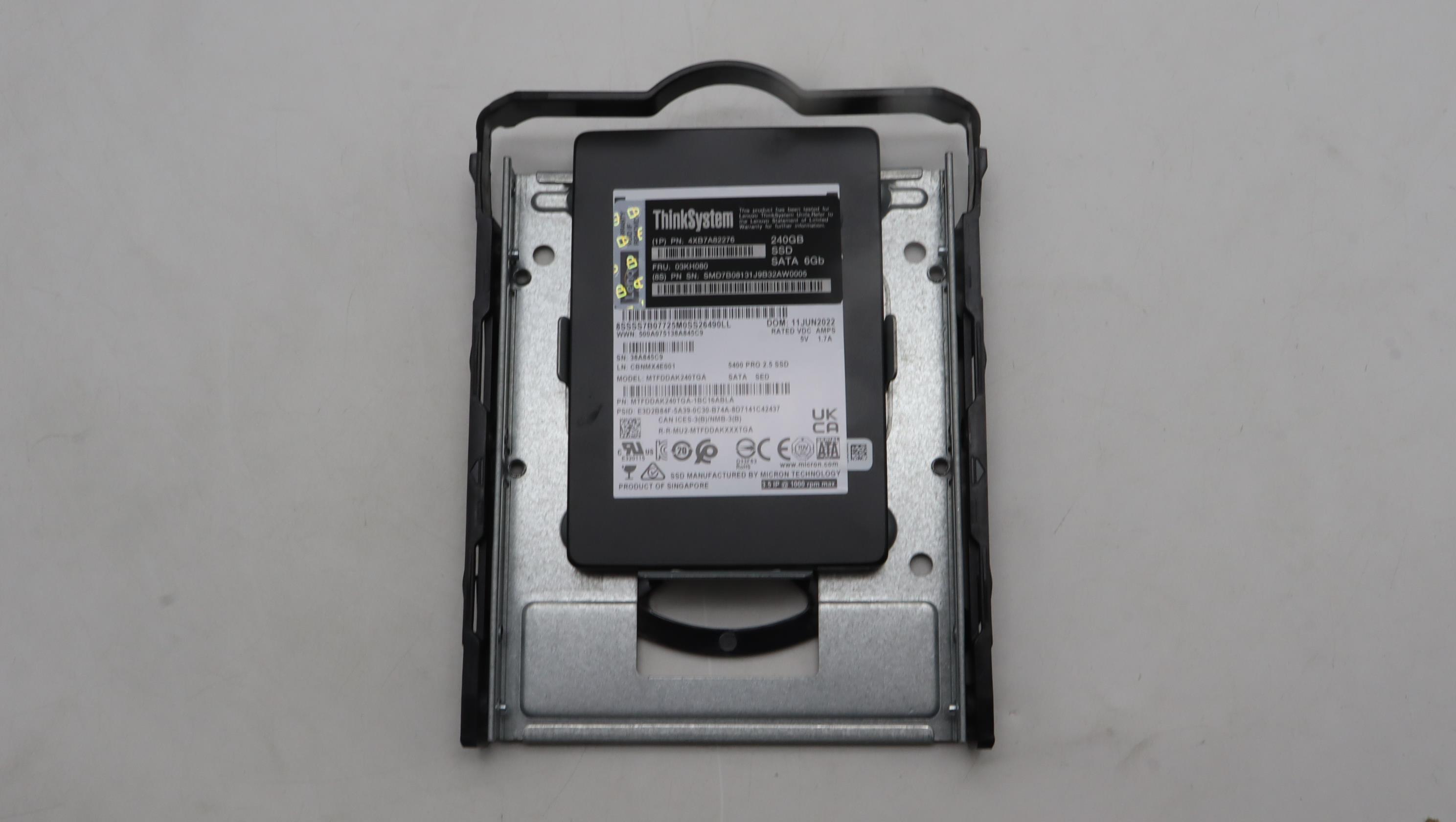 SSD накопитель Lenovo ThinkSystem ST50 V2 3.5" 5400 PRO 240GB Read Intensive SATA 6Gb NHS SSD (03KH080)