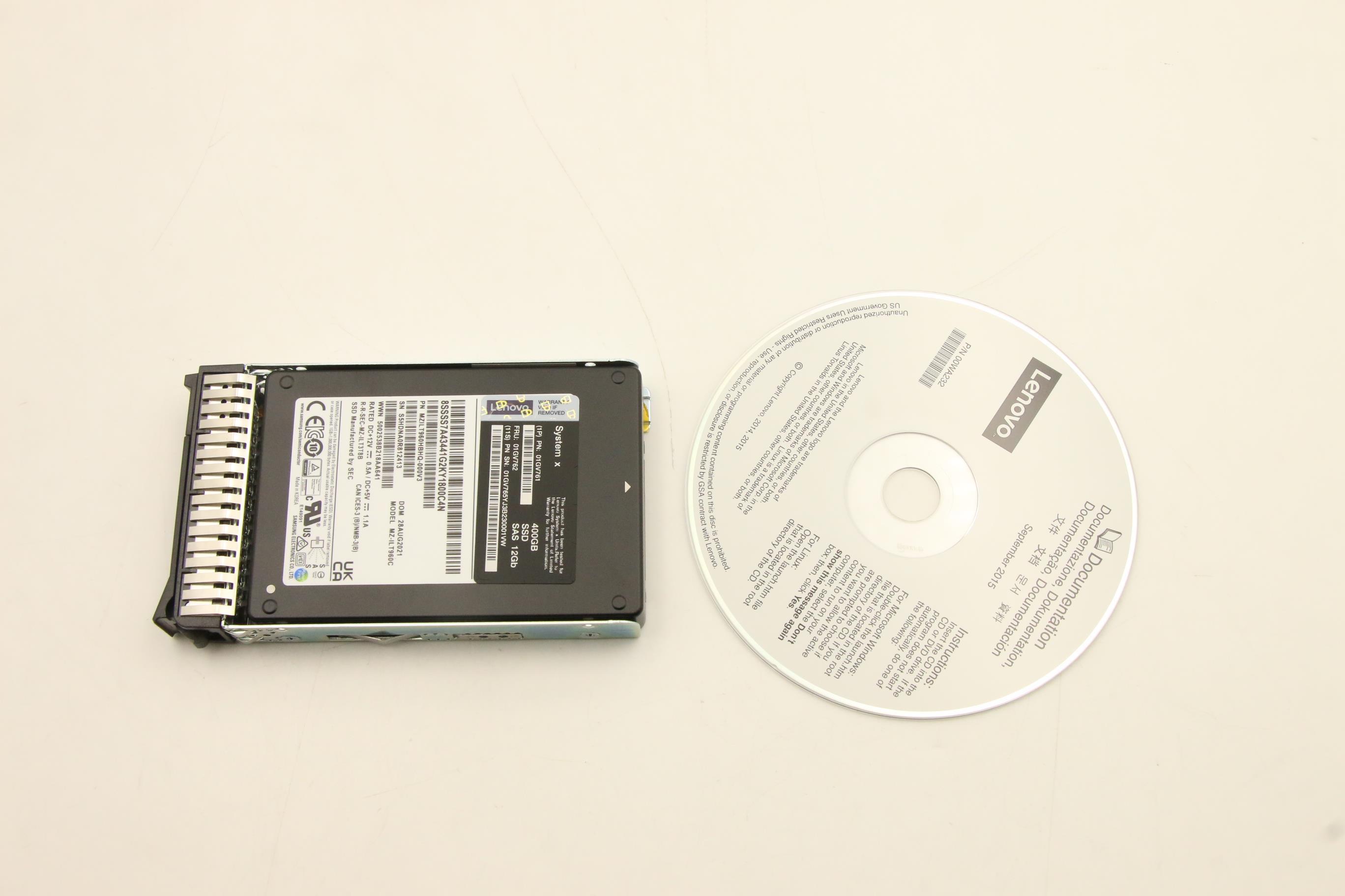 SSD накопитель Lenovo Kitted. 400GB Enterprise Mainstream 12Gb SAS G3HS 2.5" SSD FRU (01GV762)