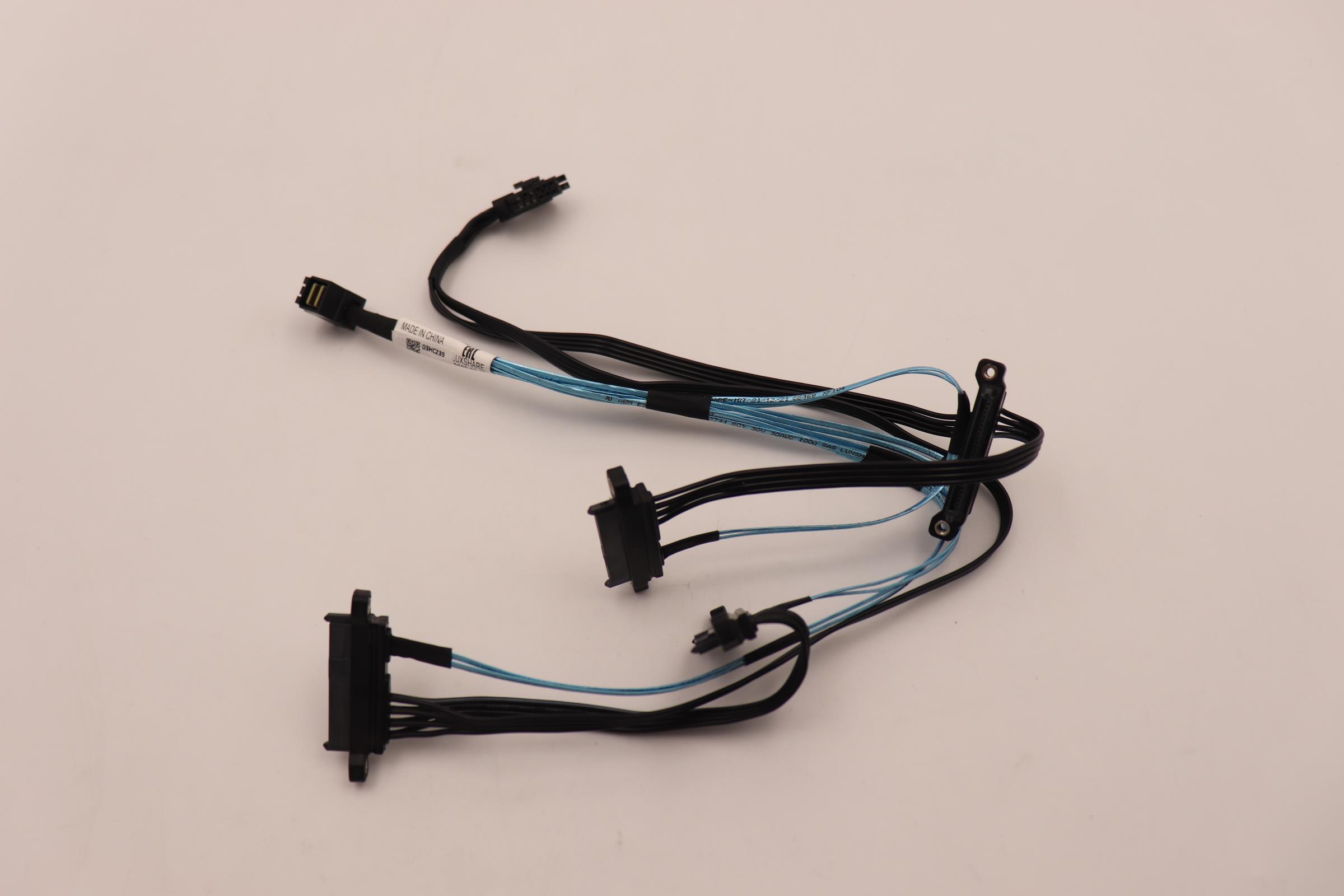 Кабель Lenovo Cable,Internal,RA MiniSAS HD+16pin Power To 4xSAS,440mm (03HC239)