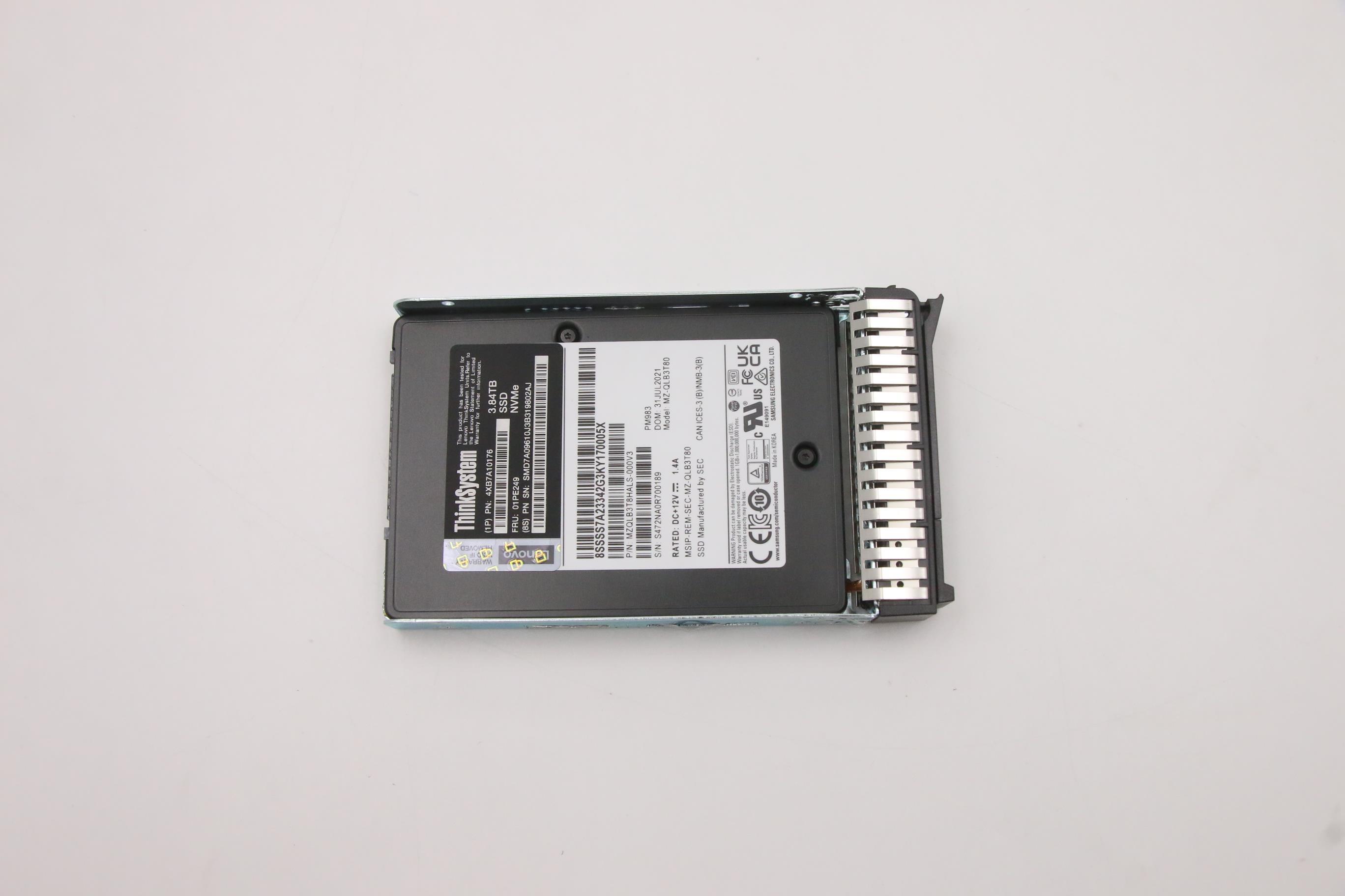 SSD накопитель Lenovo ThinkSystem U.2 PM983 3.84TB Entry NVMe PCIe 3.0 x4 Hot Swap SSD (01PE249)