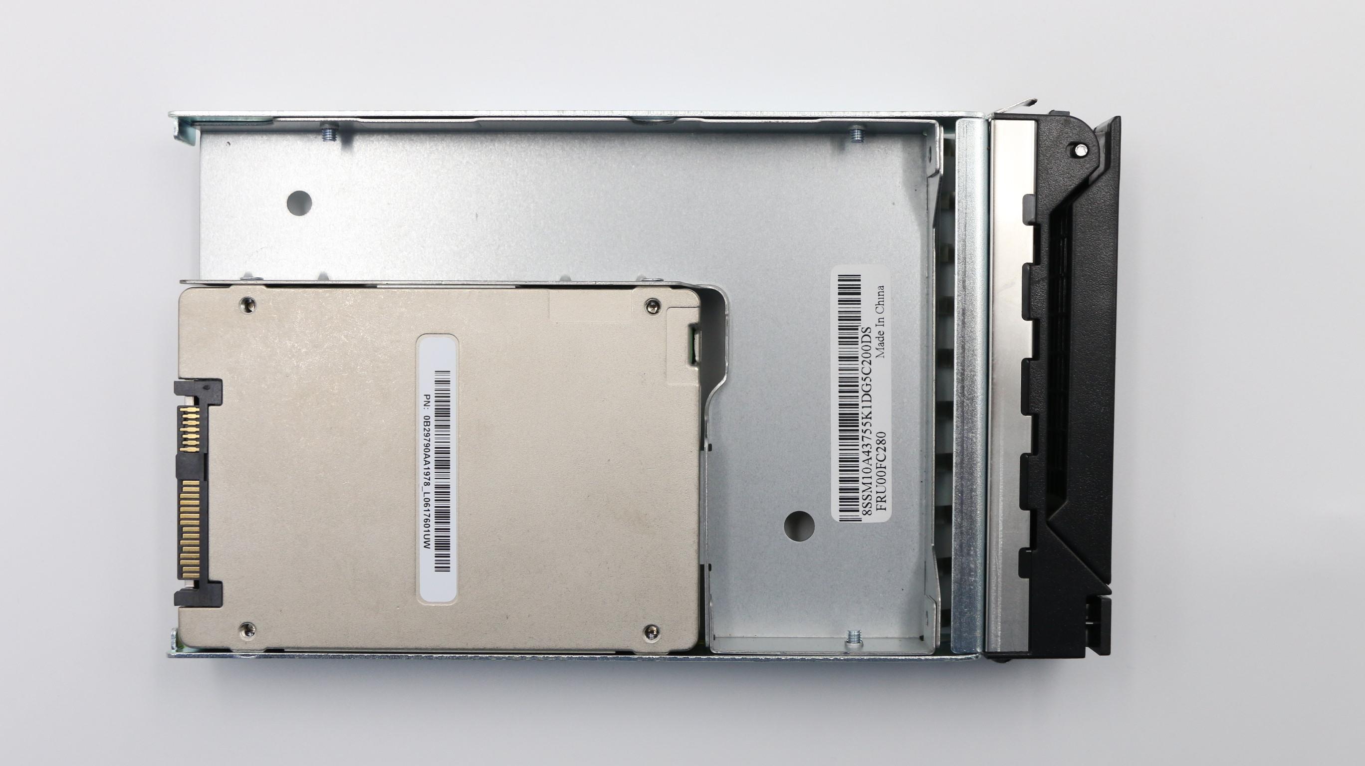 SSD накопитель Lenovo HS 200G SAS SSD,12Gb/s, 3.5" (00FC830)