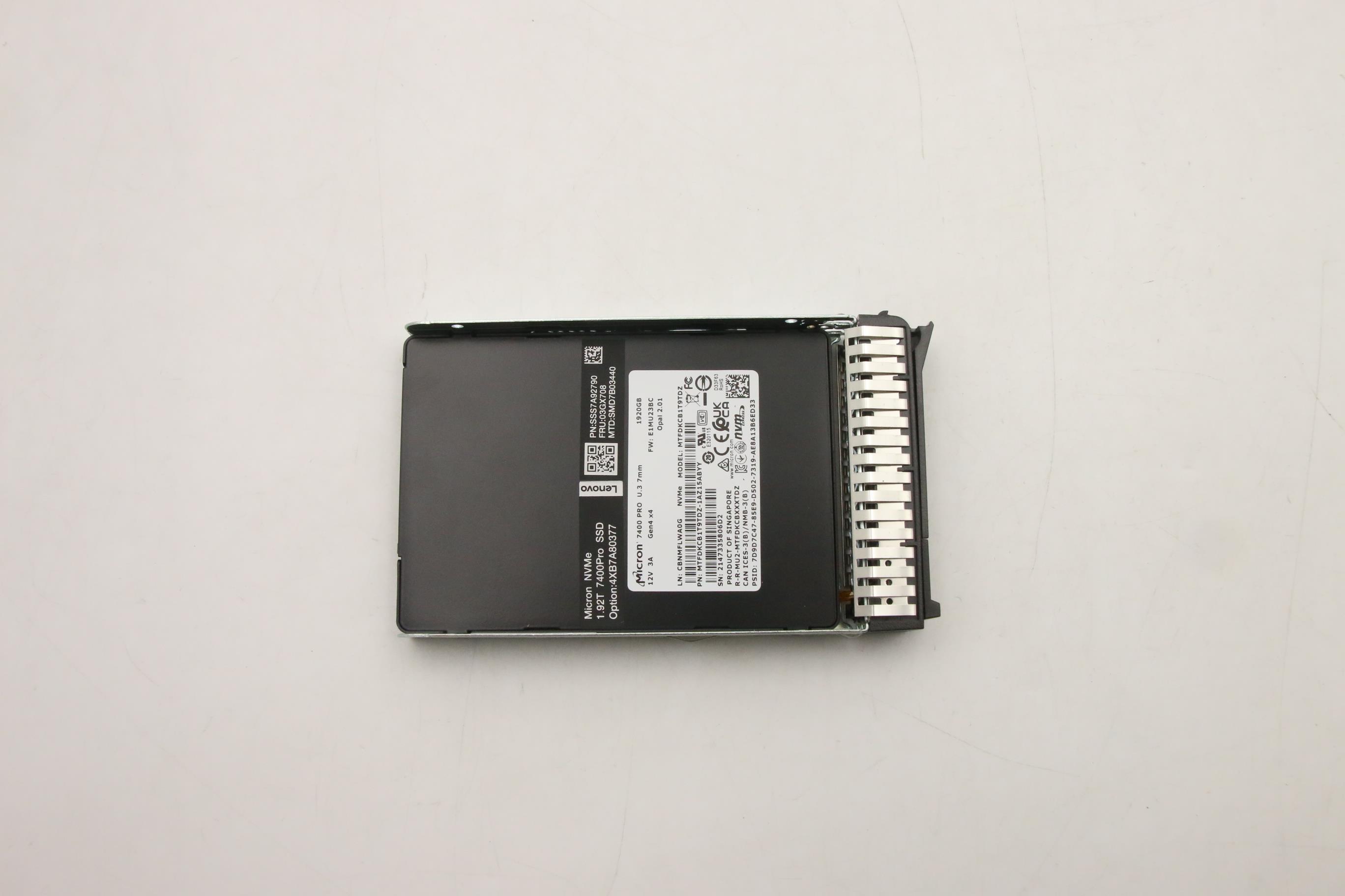 SSD накопитель Lenovo ThinkSystem 2.5” U.3 7400 PRO 1.92TB Read Intensive NVMe PCIe 4.0 x4 HS SSD (03GX708)