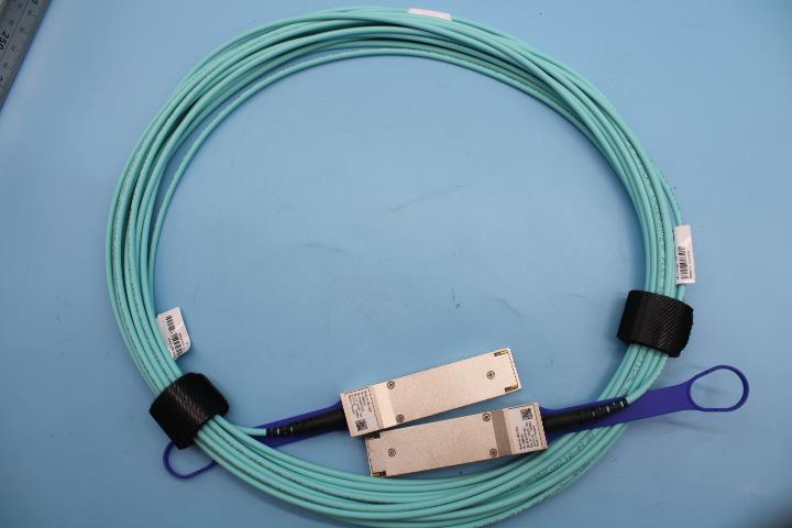Кабель Mellanox 10m EDR IB Optical QSFP28 Cable (00MP546)