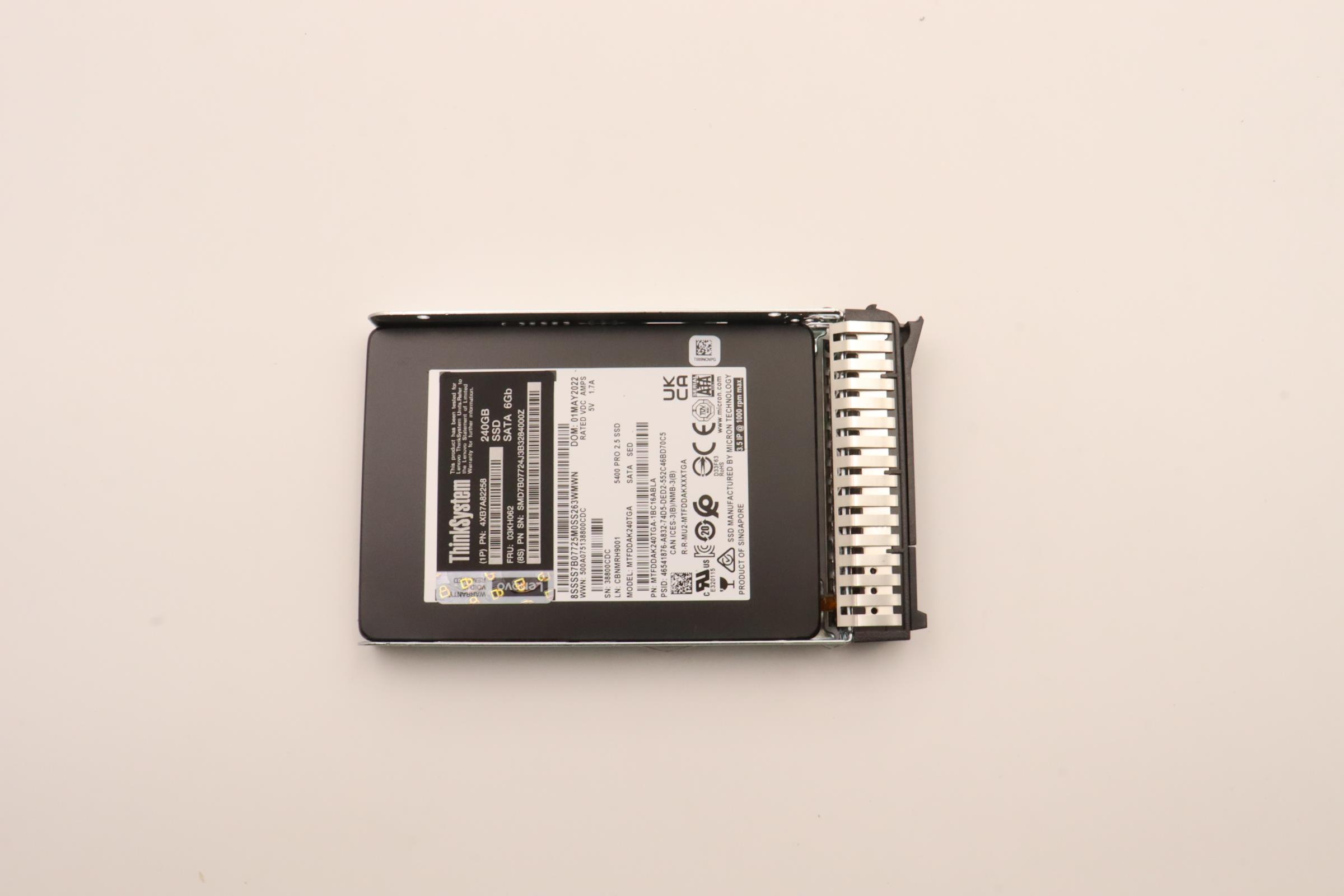 SSD накопитель Lenovo ThinkSystem 2.5" 5400 PRO 240GB Read Intensive SATA 6Gb HS SSD (03KH062)