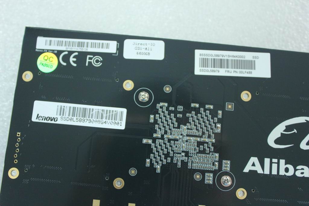 SSD накопитель Lenovo Shn PCIe AIC Ali 6.4T (00LF488)