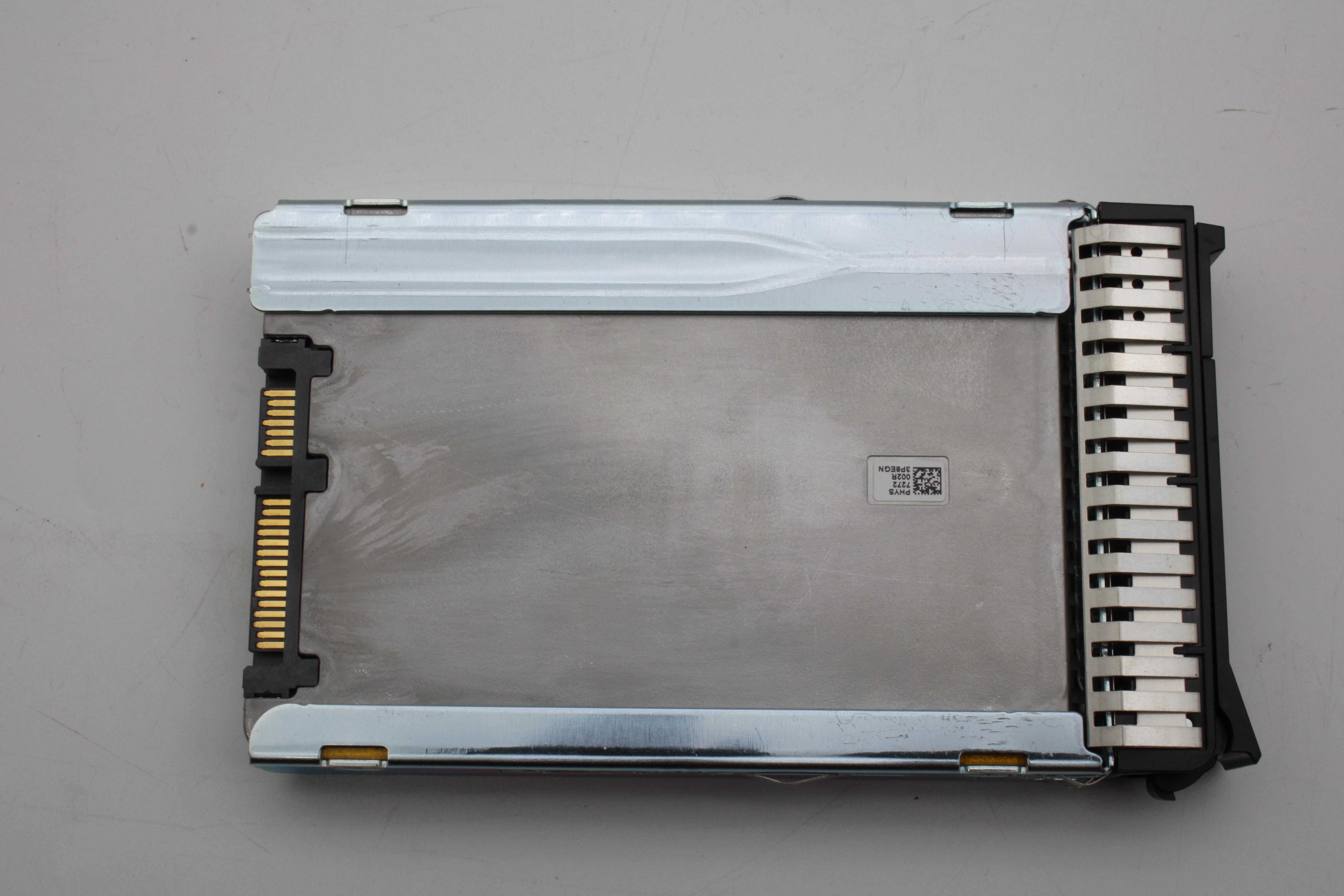 SSD накопитель ThinkSystem 2.5" Intel S4500 3.84TB Entry SATA 6Gb Hot Swap SSD (01GT762)