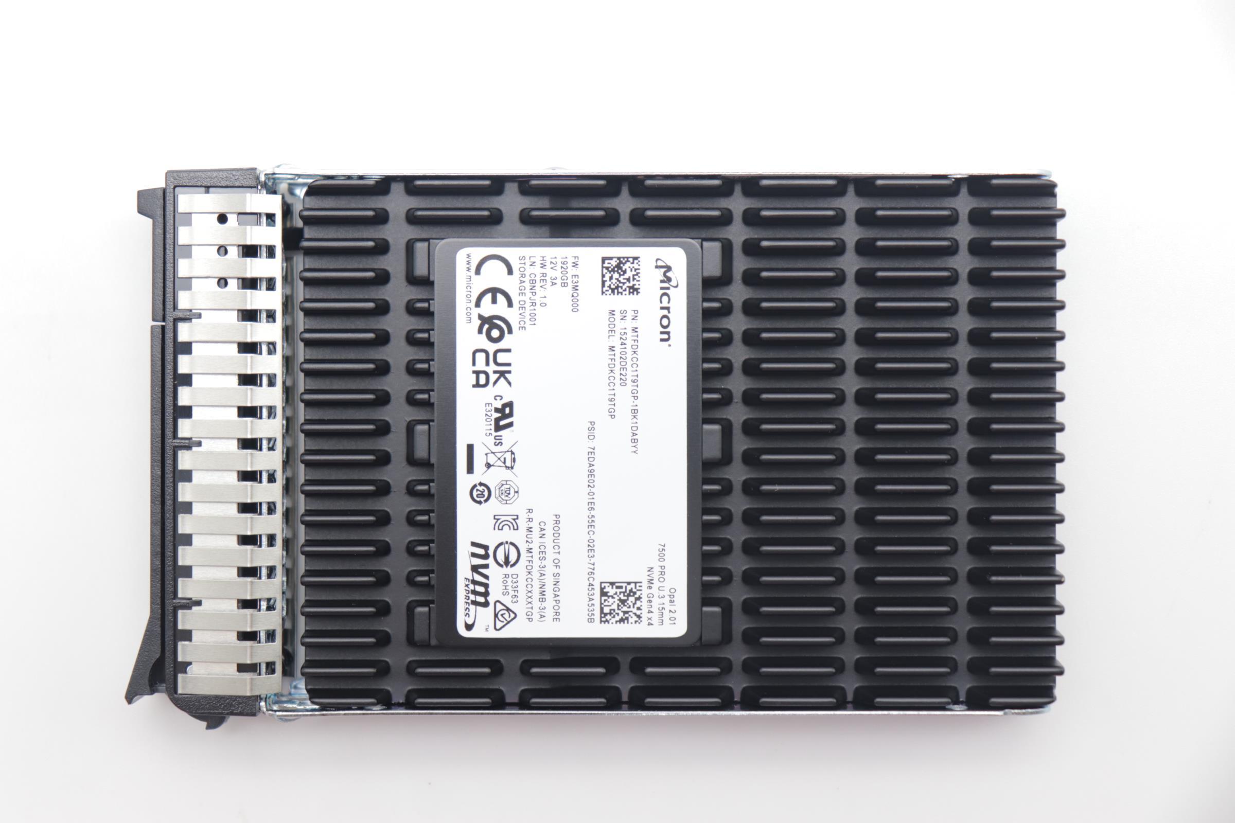 SSD накопитель Lenovo ThinkSystem 2.5" U.3 7500 MAX 1.6TB Mixed Use NVMe PCIe 4.0 x4 HS SSD (03NA477)