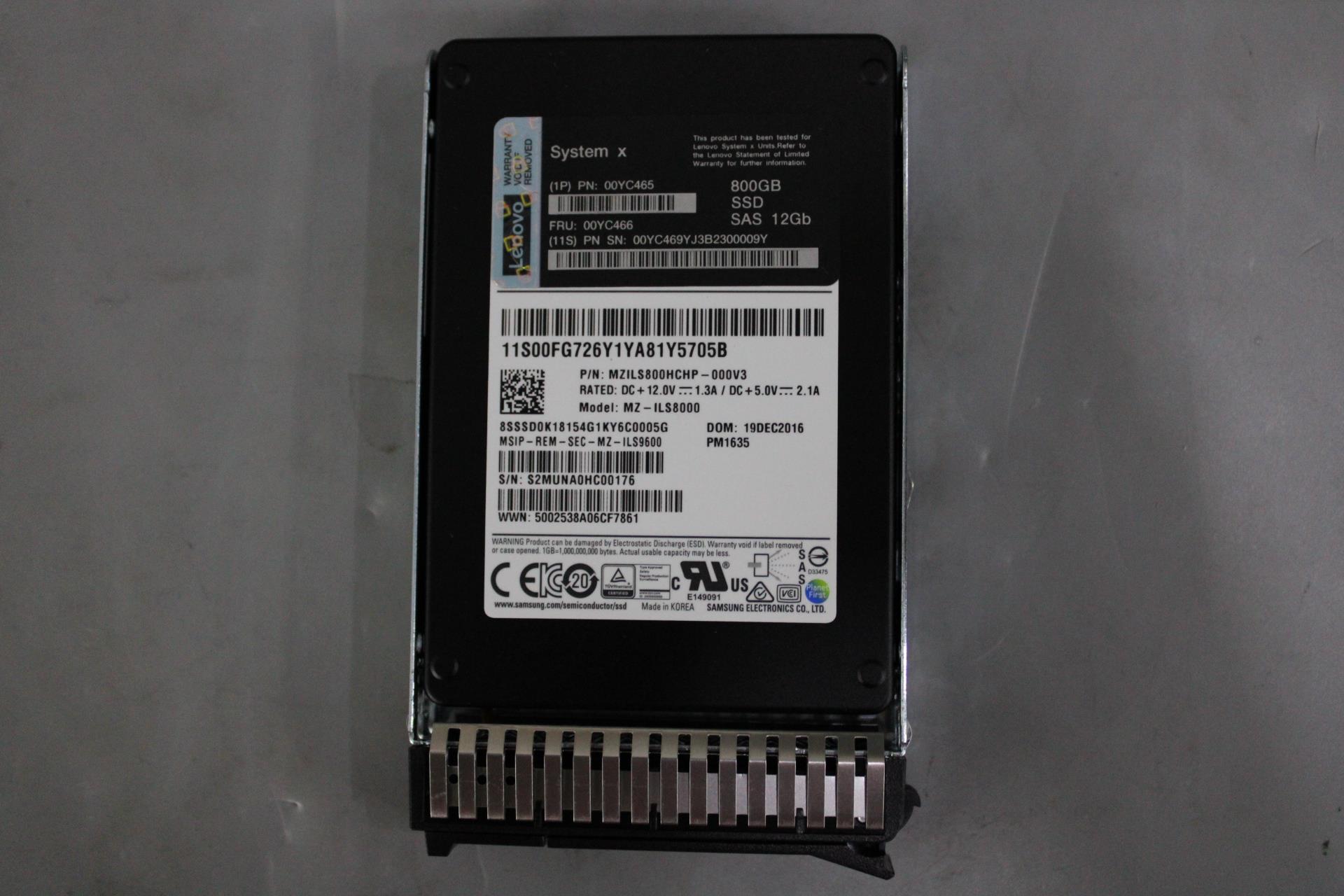 SSD накопитель Lenovo 800GBSASG3HS (00YC466)