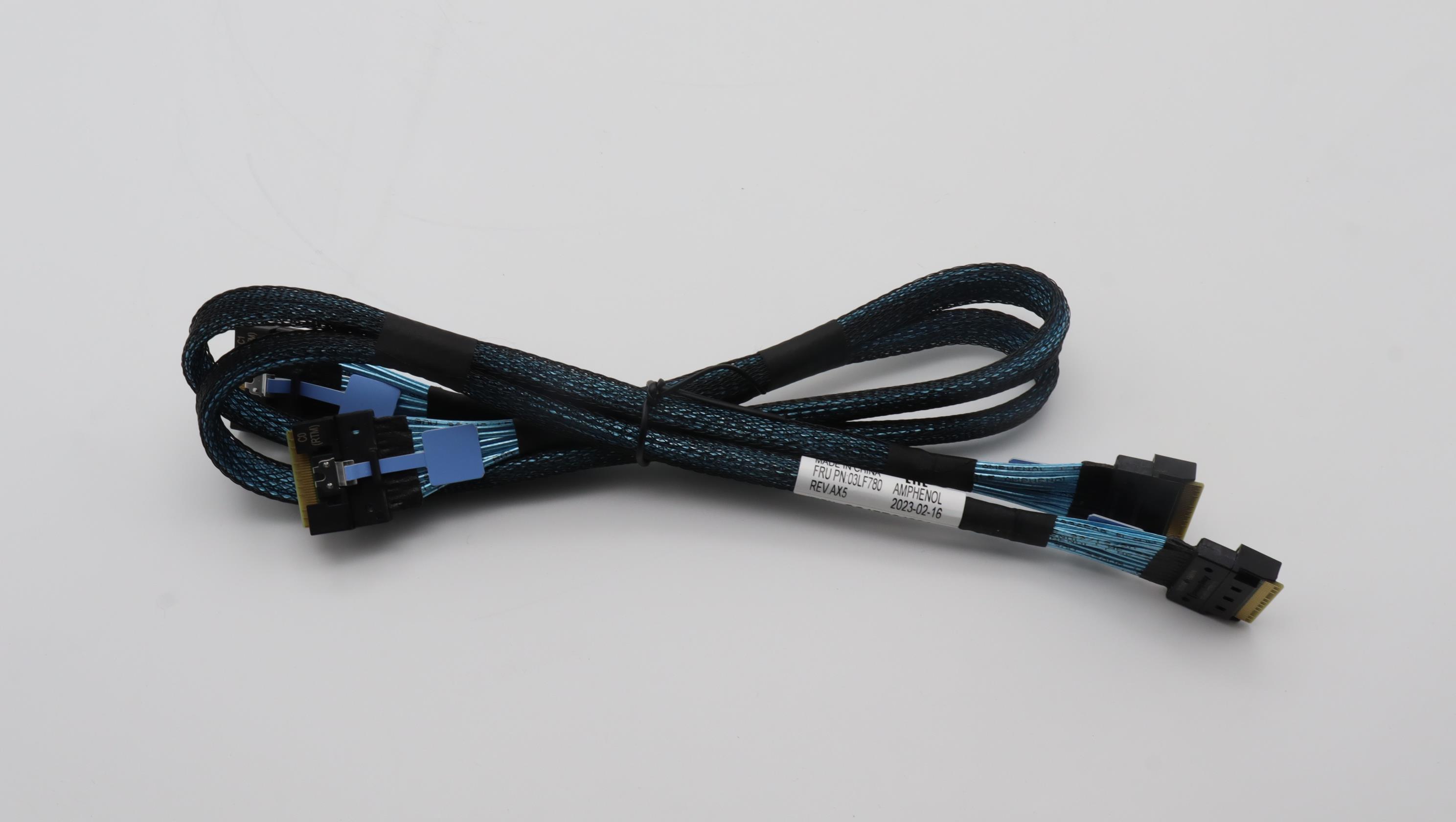 Кабель Lenovo Cable, internal, ThinkSystem SR635/SR655 V3 G4 PCIE CABLE SFF RTM1/2/4- 8x2.5 SLIMSASx8 to SLIMSASx8 630mm (03LF780)