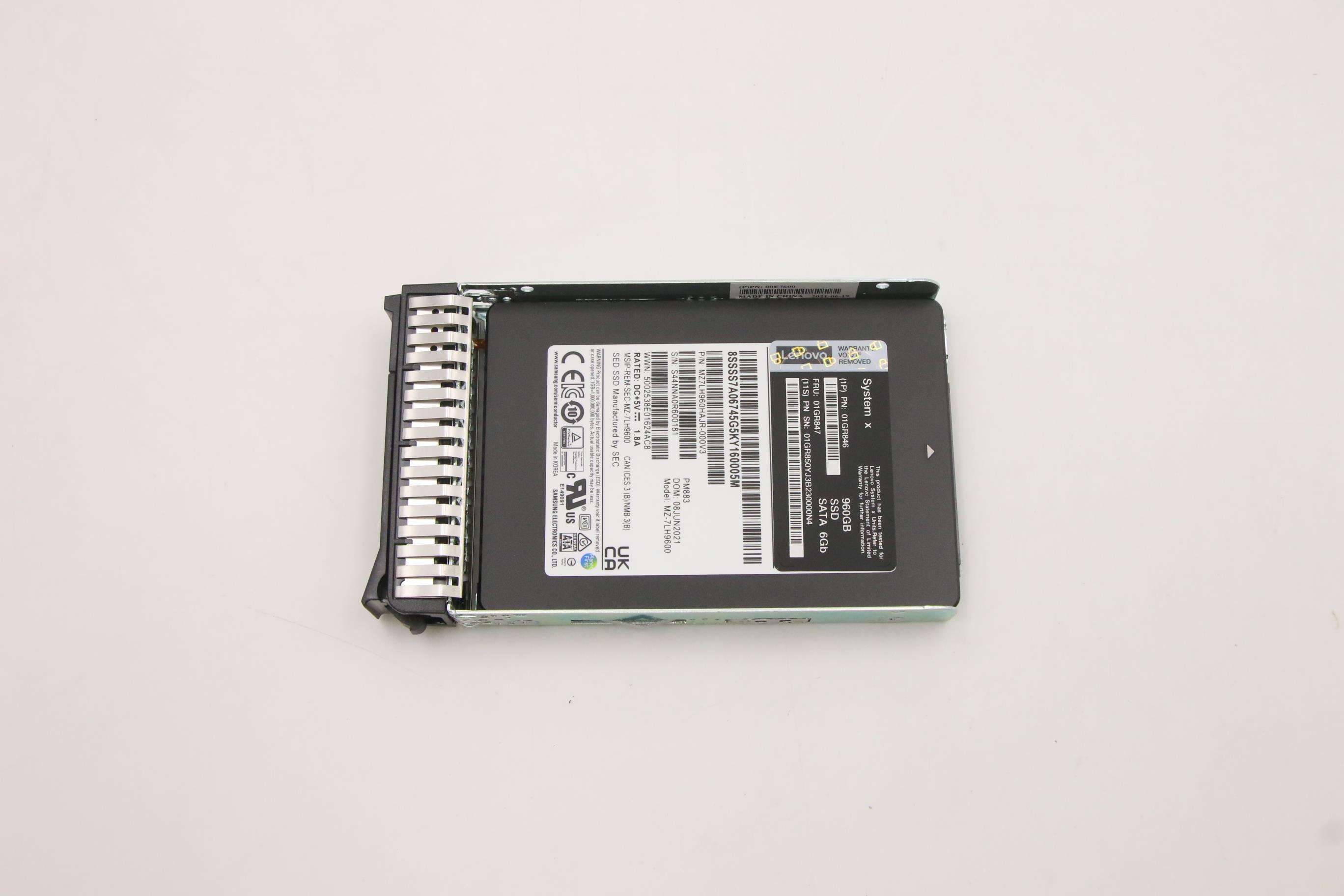 SSD накопитель Lenovo 960GB Enterprise Entry SATA G3HS 2.5" SSD FRU (01GR847)