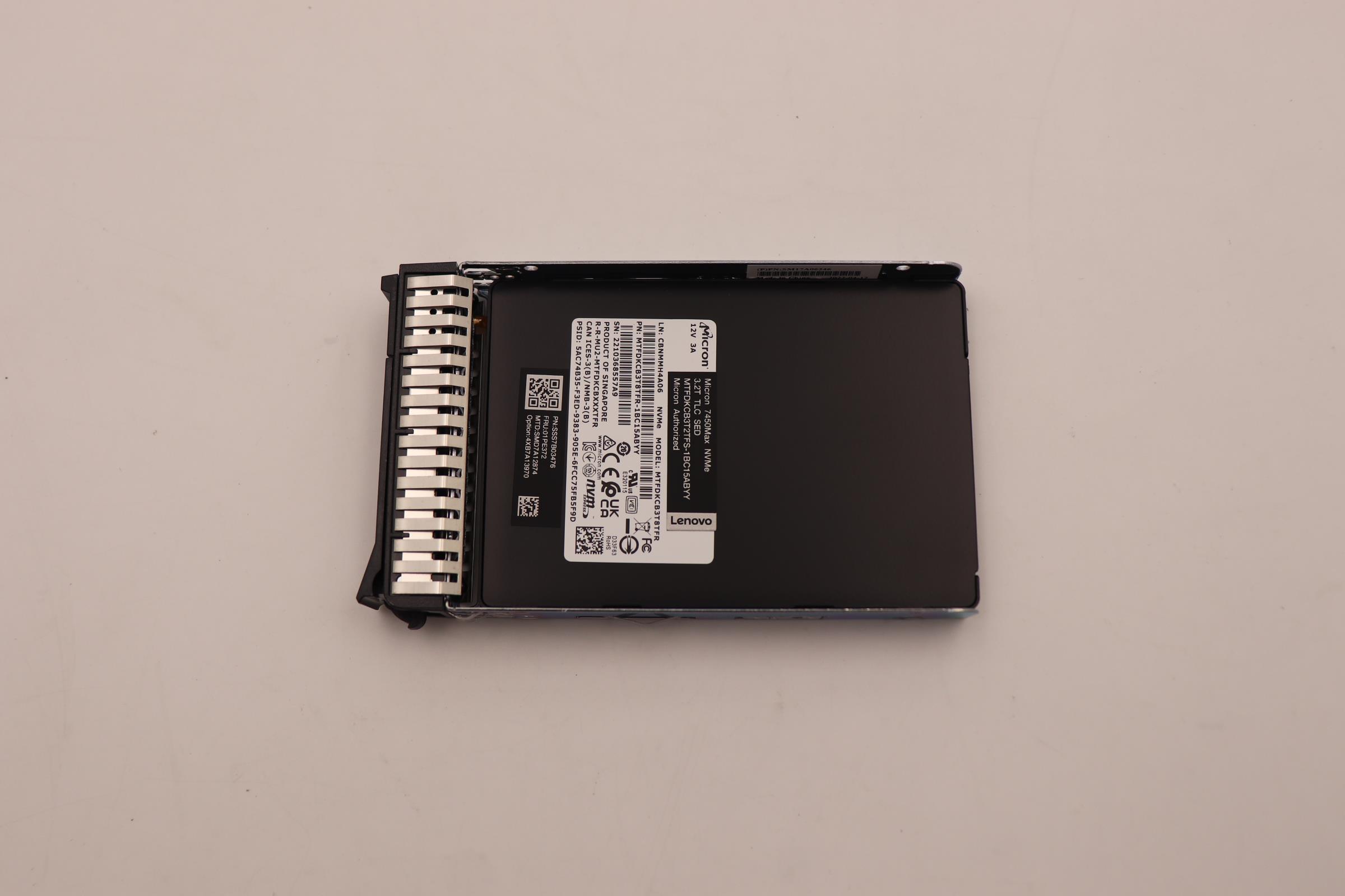 SSD накопитель Lenovo ThinkSystem 2.5” U.3 7450 MAX 3.2TB Mixed Use NVMe PCIe 4.0 x4 HS SSD SED (01PE372)