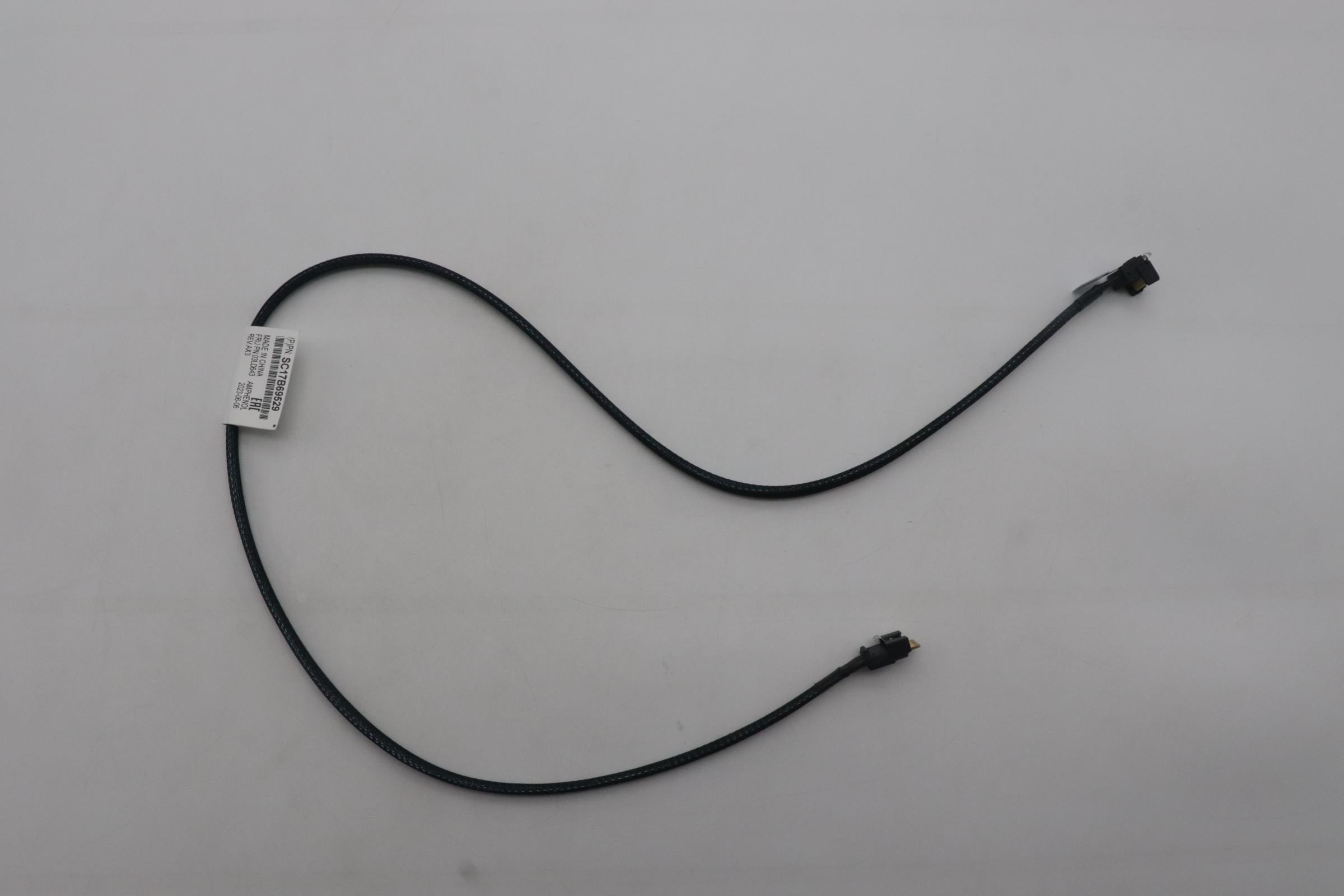 Кабель Lenovo Cable, Internal, RA MCIO4x-SL4x, SAS3.0 cable,750mm (03LD643)