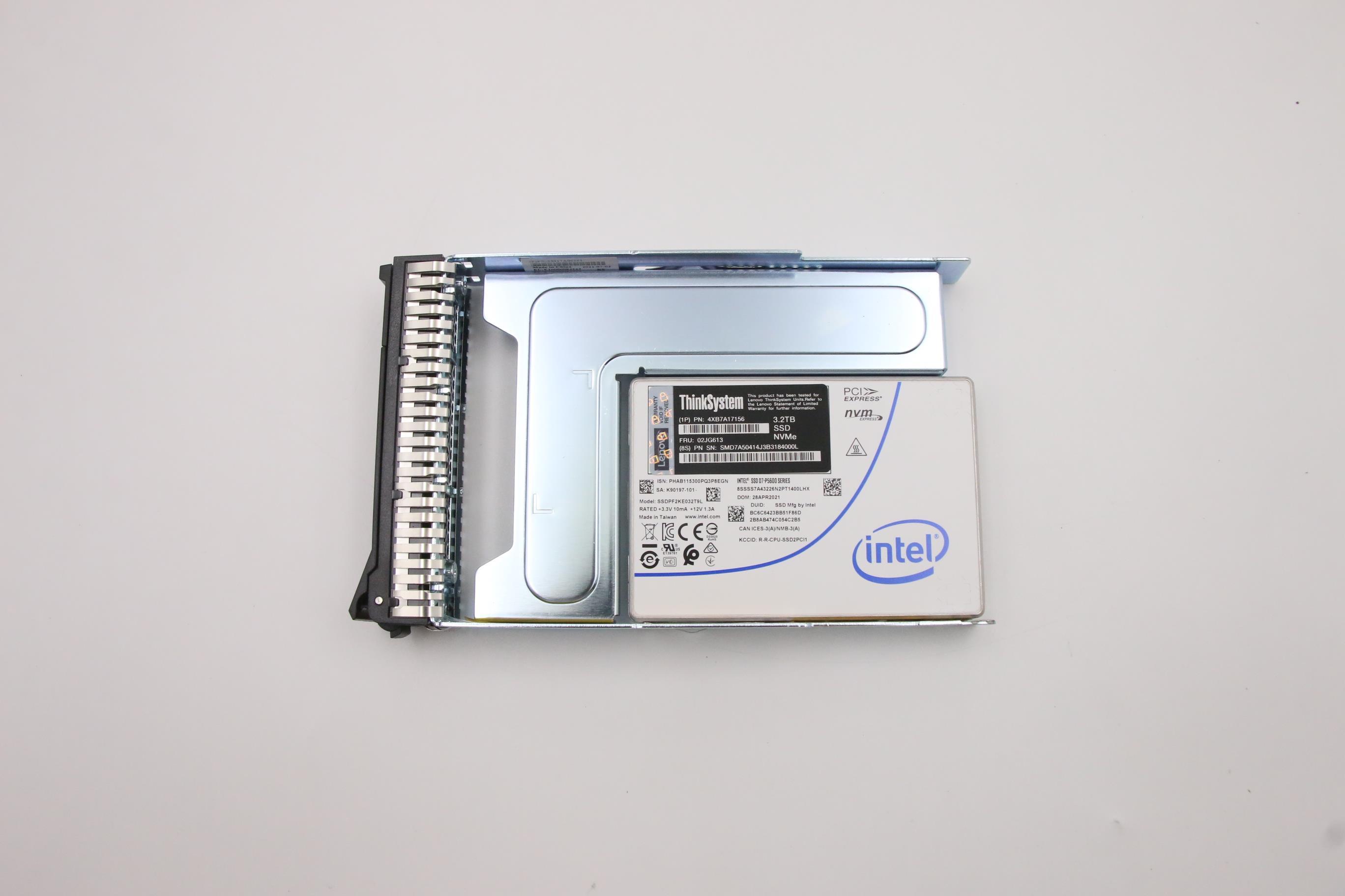 SSD накопитель Lenovo ThinkSystem 3.5" U.2 P5600 3.2TB Mixed Use NVMe PCIe 4.0 x4 HS SSD (02JG613)