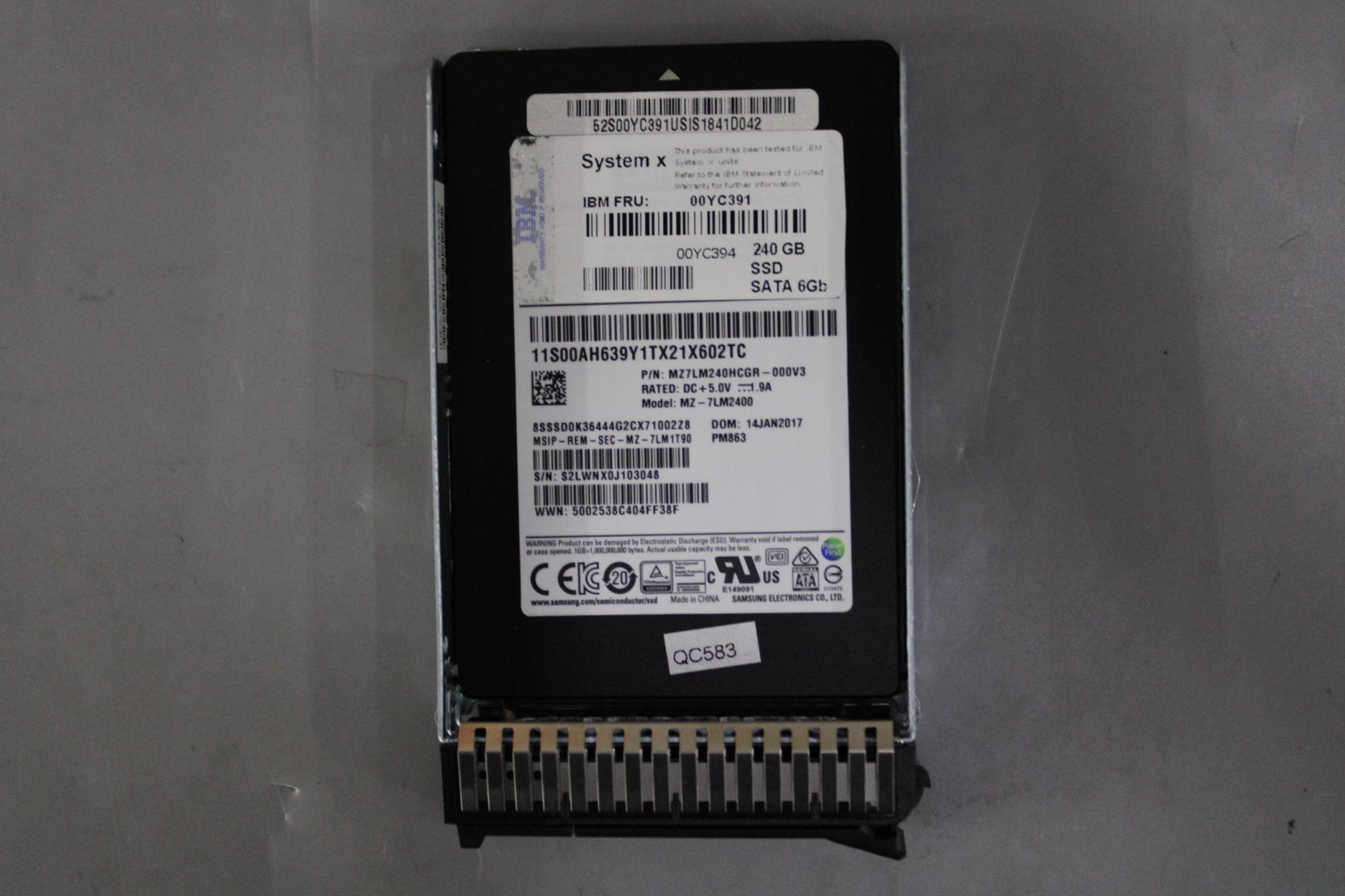 SSD накопитель Lenovo 240GBSATAG3HS (00YC391)