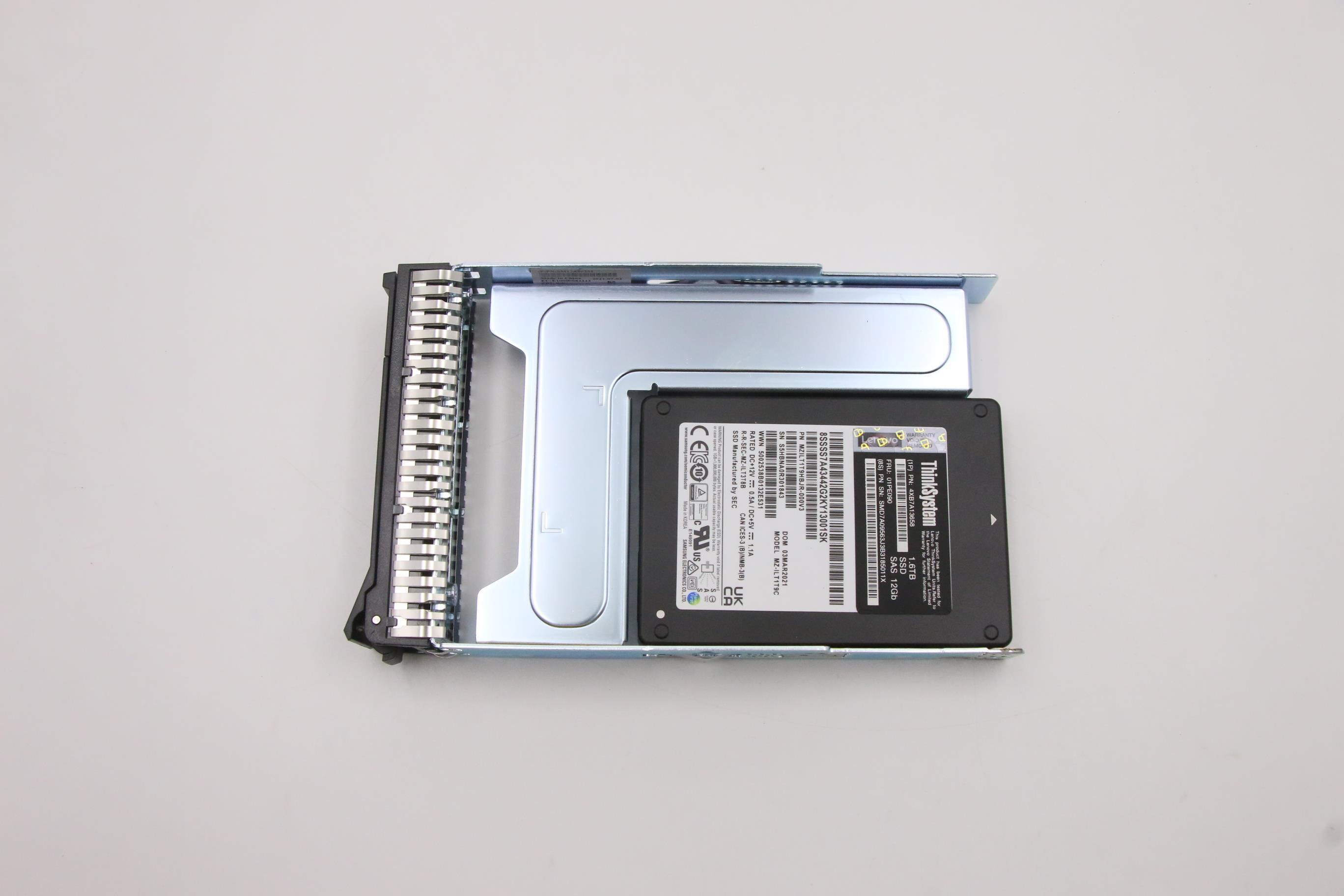 SSD накопитель Samsung ThinkSystem PM1645 1.6TB Mainstream 3.5" SAS SSD FRU (01PE090)
