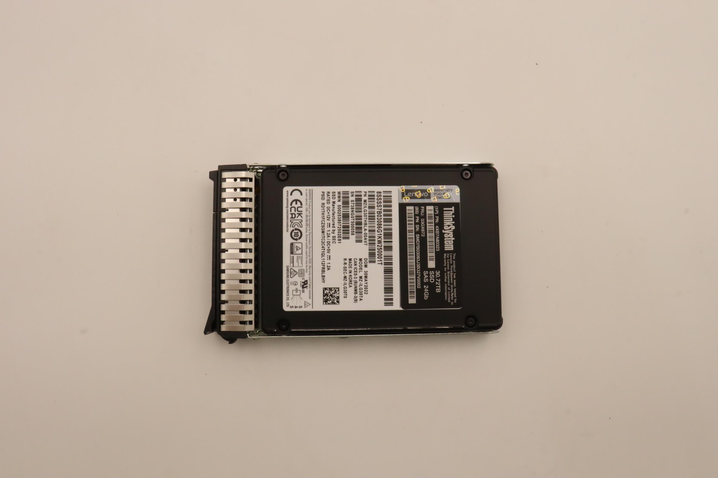 SSD накопитель Lenovo ThinkSystem 2.5" PM1653 30.72TB Read Intensive SAS 24Gb HS SSD SED (03GX672)