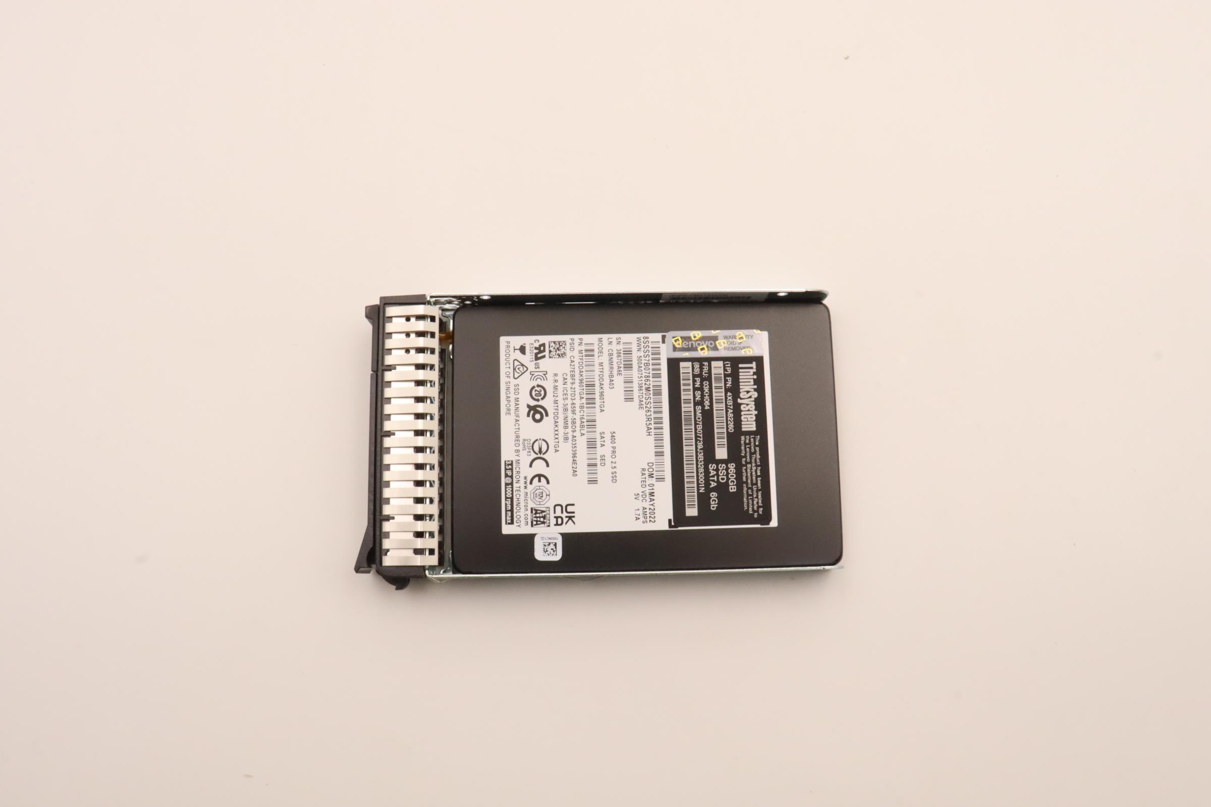 SSD накопитель Lenovo ThinkSystem 2.5" 5400 PRO 960GB Read Intensive SATA 6Gb HS SSD (03KH064)