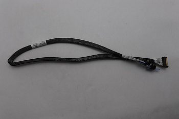 Кабель Lenovo Cable, Internal, PCIE Gen5 cable ,MCIOX8 STR -RA MCIOX4 STR*2, 760/740mm (03NA136)
