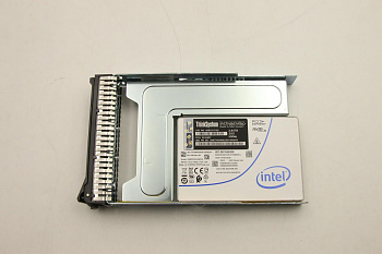 SSD накопитель Lenovo ThinkSystem 3.5" U.2 P5500 3.84TB Read Intensive NVMe PCIe 4.0 x4 HS SSD (02JG607)