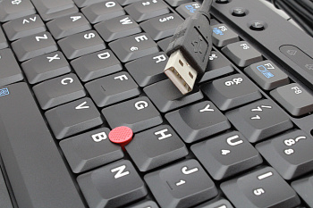 Клавиатура Lenovo UltraNav Italian KB FRU BOM (01KR274)