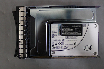 SSD накопитель Lenovo 800GBSATAHS (00YK243)