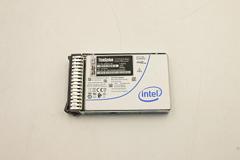 SSD накопитель Lenovo ThinkSystem 2.5" U.2 P5500 1.92TB Read Intensive NVMe PCIe 4.0 x4 HS SSD (02JG602)