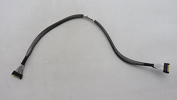 Кабель Lenovo Cable, Internal, SR650 V3,Gen5 cable,4x2.5 BP,MCIO8x,550mm (03LD874)