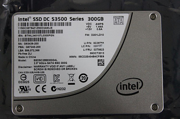SSD накопитель Intel SSDSC2BB300G4L 300GSATA6G SSD (16007257)