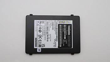 SSD накопитель Lenovo ThinkSystem 2.5" 7mm 5400 PRO 7.68TB Read Intensive SATA 6Gb Trayless SSD (03KM061)