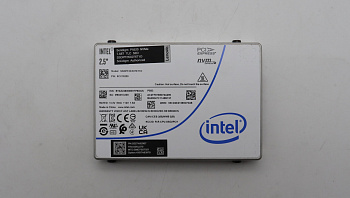 SSD накопитель Lenovo ThinkSystem 2.5” 15mm U.2 P5520 7.68TB Read Intensive NVMe PCIe 4.0 x4 Trayless SSD (03KL070)