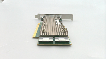 Адаптер-переключатель Lenovo ThinkSystem 1610-8P NVMe Switch Adapter (01PE740)