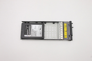 SSD накопитель Lenovo SSD Assembly, SAS, 2.5", 3.84TB 1DWPD 12.0Gb/s, Hot Swap, Internal Hard Drive, with tray (01KP067)