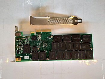 SSD накопитель Lenovo I P3600 AIC PCIe 1.6TB Dir buy (00PH336)