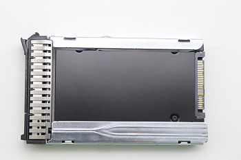 SSD накопитель Lenovo ThinkSystem 2.5" U.2 PM9A3 7.68TB Read Intensive NVMe PCIe 4.0 x4 HS SSD (03LA087)