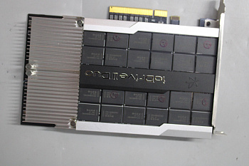 SSD накопитель Lenovo FERRARI 2.410 (90Y4398)