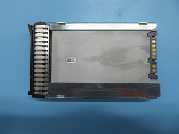 SSD накопитель Lenovo 800GB SATA G3HS 2.5" SSD FRU (01KR467)