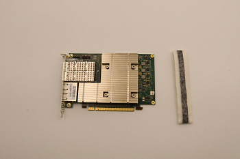 Сетевая карта Lenovo 2P 100Gb PCIe Ethernet SmartIO adapter for DM Series AFF storage (02JH637)