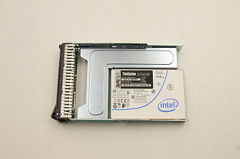 SSD накопитель Lenovo ThinkSystem 3.5" U.2 P5600 6.4TB Mixed Use NVMe PCIe 4.0 x4 HS SSD (02JG614)