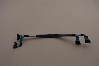 Кабель Lenovo Cable,internal,380mm,NVME,Slimsas,RAID to Backplane (03HC660)