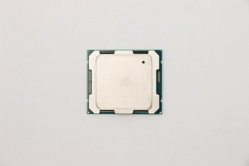 Процессор Intel Xeon E5-2660 V4 105W (00XH075)