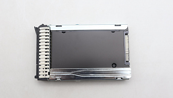 SSD накопитель Lenovo ThinkSystem 2.5" U.2 PM9A3 960GB Read Intensive NVMe PCIe 4.0 x4 HS SSD (03LD989)