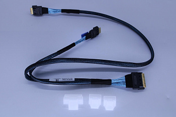Кабель Lenovo 560/270mm,SAS/SATA Gen4,SL X8 to SL X8,signal cable (02YE376)