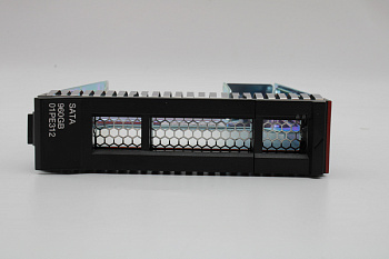 SSD накопитель Lenovo 960GB 3.5" Entry SATA SSD (01PE312)