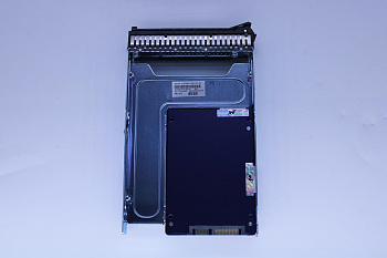 SSD накопитель Lenovo ThinkSystem 3.5" 5100 240GB Mainstream SATA 6Gb Hot Swap SSD (01GT753)