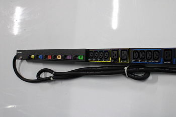 Блок питания Lenovo 0U 21 C13/12 C19 32A 3 Phase PDU (00YL783)